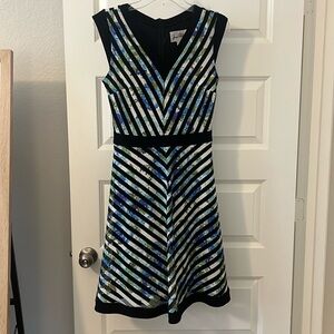 VTG Jospeh Ribkoff shift black floral dress sleeveless size 6 mesh/eyelet style